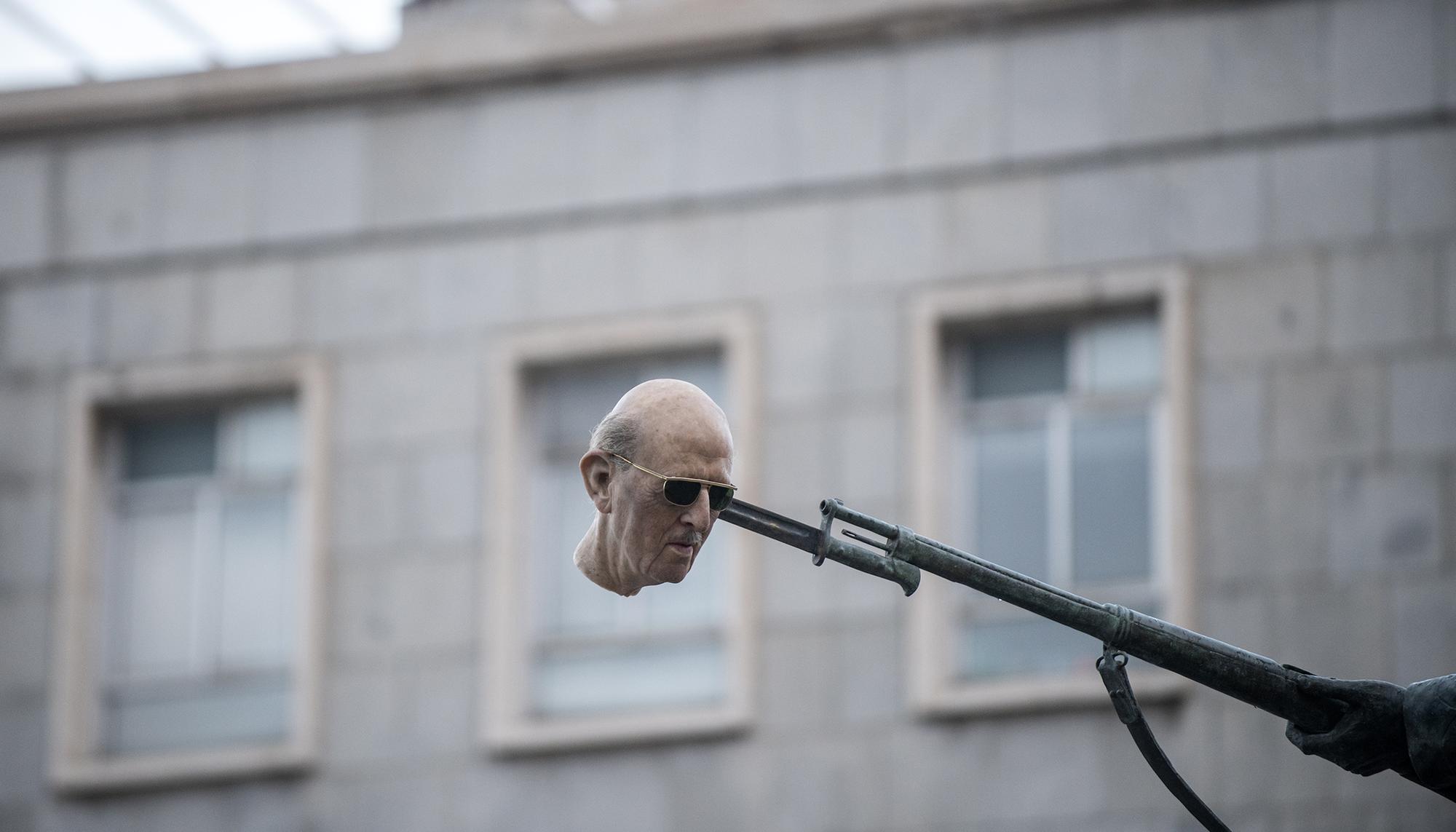 Cabeza de Franco ensartada bayoneta